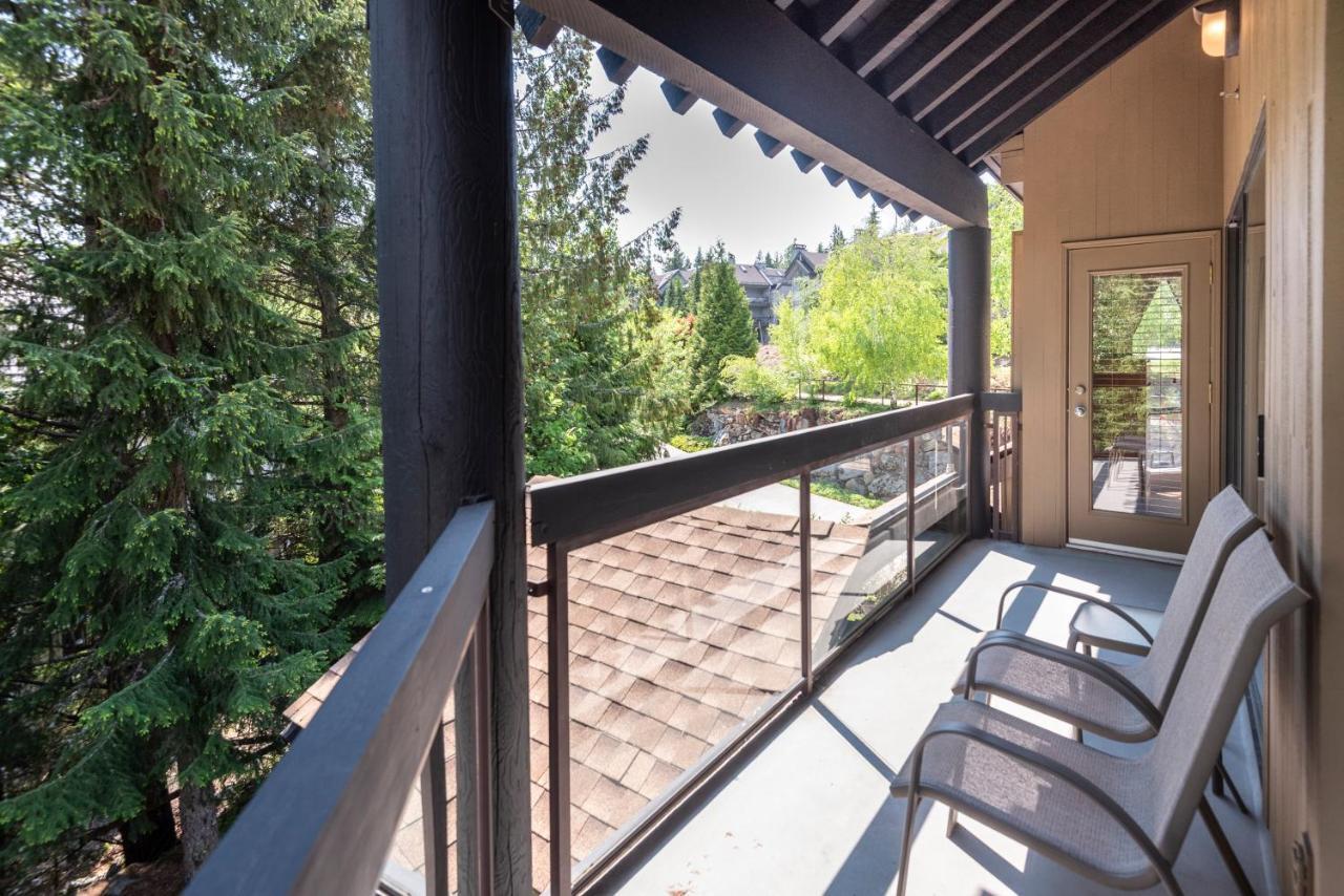The Ironwood On Blueberry Hill Apartment Whistler Exterior photo
